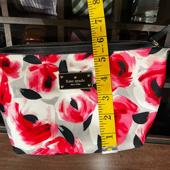 ♠️Kate Spade♠️ Pink and Black Floral Cosmetic Bag - Picture 10 of 11